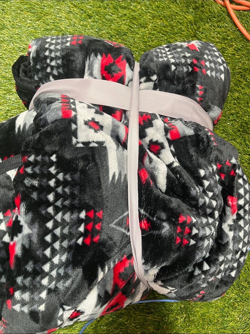 black red/western king blanket